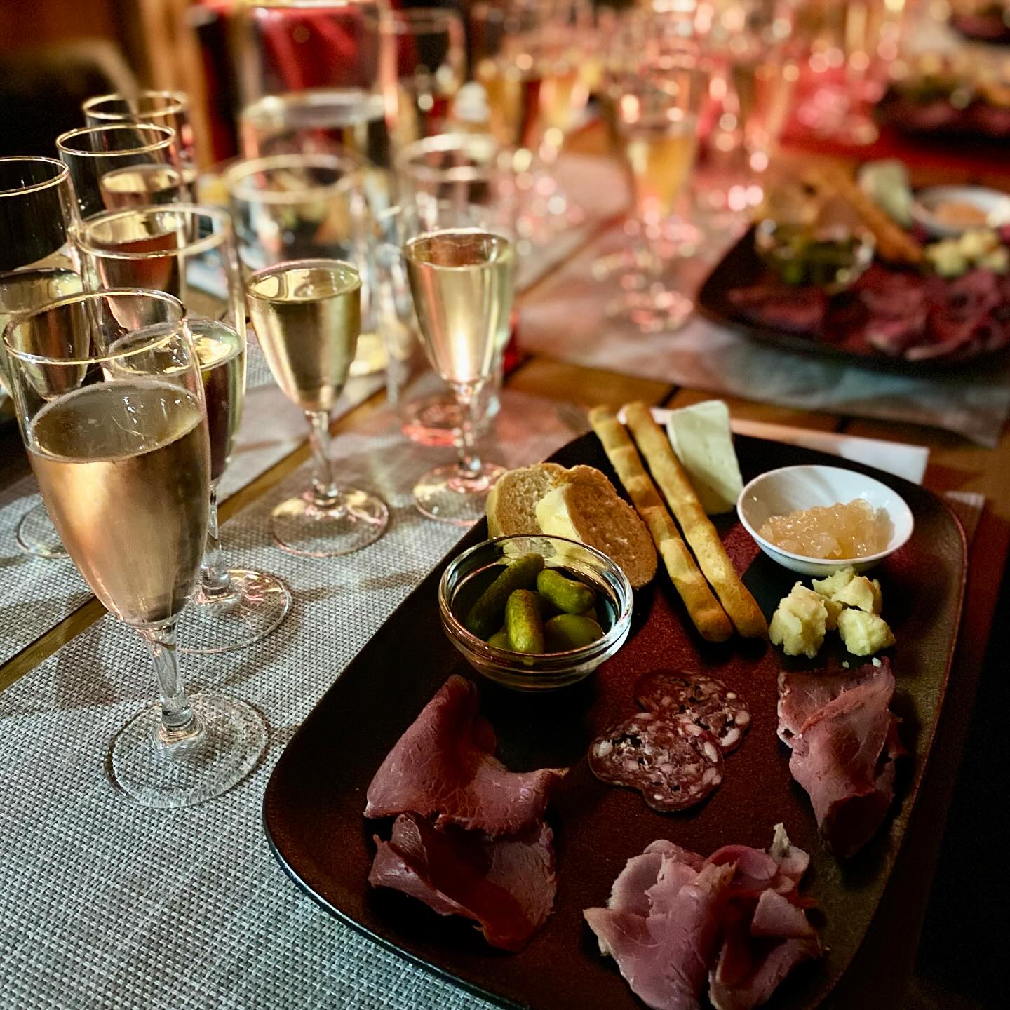 Vinprovning i jakstugan